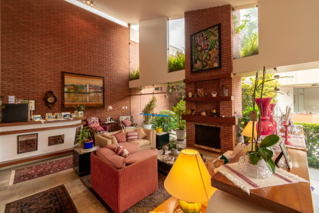 Imagem Casa com 7 Quartos à Venda, 495 m² em Alto De Pinheiros - São Paulo Imagem Casa com 7 Quartos à Venda, 495 m² em Alto De Pinheiros - São Paulo