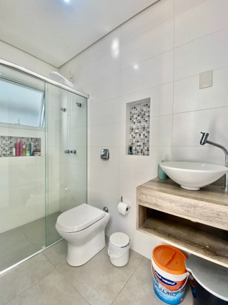 Imagem Casa com 3 Quartos à Venda, 341 m² em Pedra Branca - Palhoça Imagem Casa com 3 Quartos à Venda, 341 m² em Pedra Branca - Palhoça
