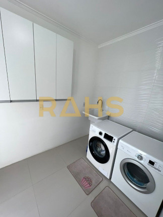 Imagem Casa com 4 Quartos à Venda, 184 m² em Santo Antônio - Joinville Imagem Casa com 4 Quartos à Venda, 184 m² em Santo Antônio - Joinville
