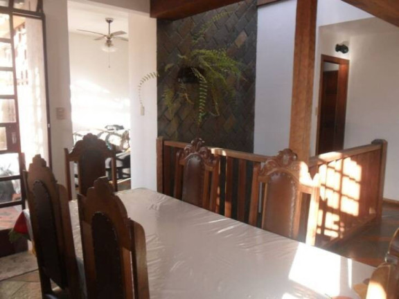 Imagem Casa com 7 Quartos à Venda, 400 m² em Camargos - Belo Horizonte
