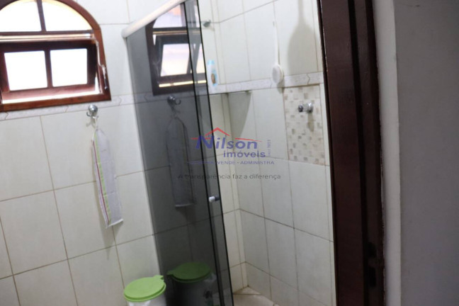 Imagem Casa com 3 Quartos à Venda, 250 m² em Jardim Presidente Dutra - Guarulhos Imagem Casa com 3 Quartos à Venda, 250 m² em Jardim Presidente Dutra - Guarulhos
