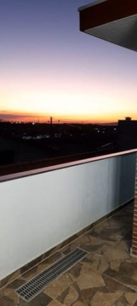 Sobrado com 3 Quartos à Venda, 210 m² em Jardim Hípica Pinheiro - Taubaté