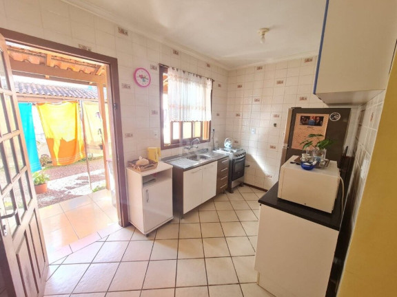 Imagem Casa de Condomínio com 2 Quartos à Venda, 72 m² em Hípica - Porto Alegre