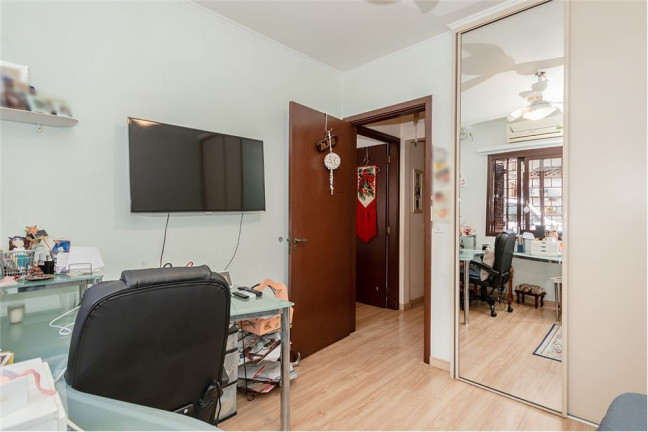 Imóvel Comercial à Venda, 174 m² em Moinhos De Vento - Porto Alegre