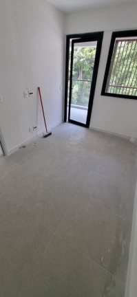 Imagem Apartamento com 1 Quarto à Venda, 35 m² em Laranjeiras - Rio De Janeiro Imagem Apartamento com 1 Quarto à Venda, 35 m² em Laranjeiras - Rio De Janeiro
