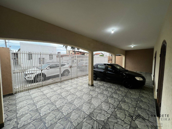Imagem Casa com 3 Quartos à Venda, 255 m² em Eugênio De Mello - São José Dos Campos