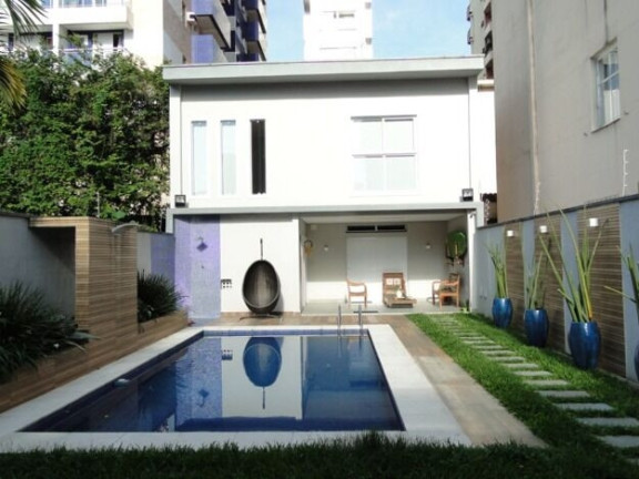 Casa com 3 Quartos à Venda, 345 m² em Gonzaga - Santos