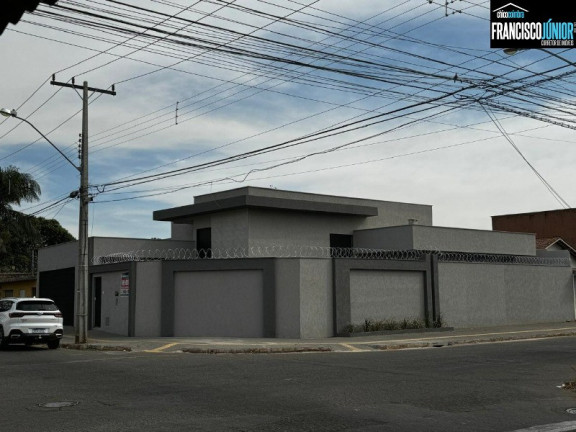 Imagem Casa com 3 Quartos à Venda, 382 m² em Setor Dos Funcionários - Goiânia