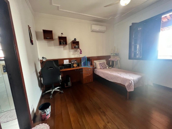 Imagem Casa com 4 Quartos à Venda, 472 m² em Novo Eldorado - Contagem