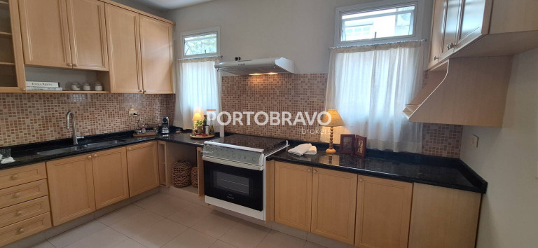 Imagem Casa com 4 Quartos à Venda, 325 m² em Alphaville - Santana De Parnaíba Imagem Casa com 4 Quartos à Venda, 325 m² em Alphaville - Santana De Parnaíba