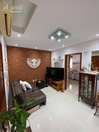 Apartamento com 2 Quartos à Venda, 67 m² em Gonzaga - Santos