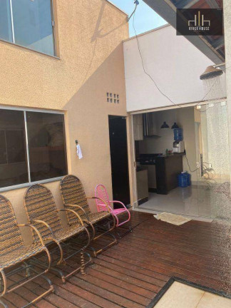 Imagem Casa com 4 Quartos à Venda, 200 m² em Jardim Imperial - Cuiabá