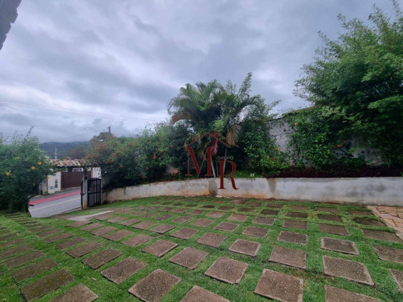 Imagem Casa com 7 Quartos à Venda, 900 m² em Barra Velha - Ilhabela