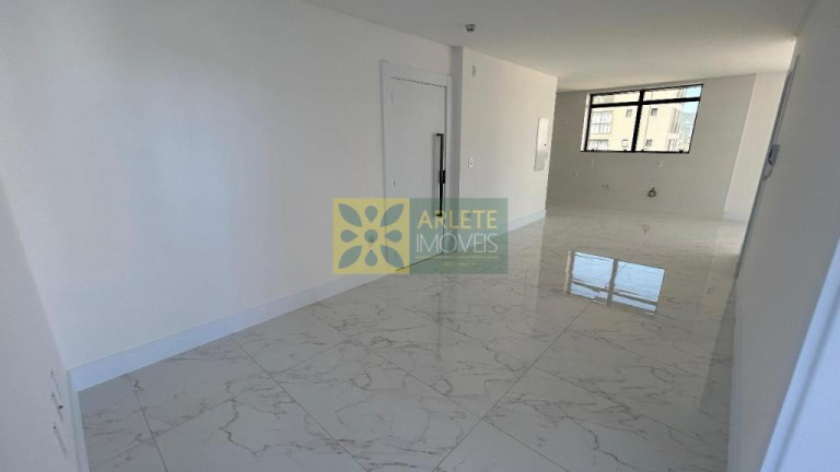 Imagem Apartamento com 3 Quartos à Venda, 105 m² em Balneário Perequê - Porto Belo Imagem Apartamento com 3 Quartos à Venda, 105 m² em Balneário Perequê - Porto Belo