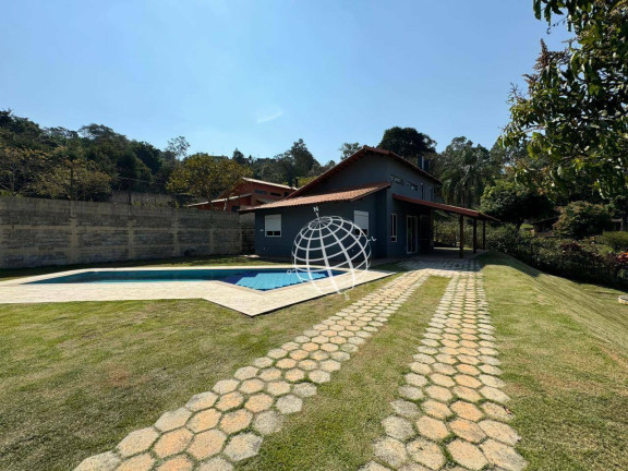 Chácara com 3 Quartos à Venda, 162 m² em Estância San Remo - Atibaia