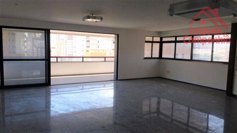Apartamento com 3 Quartos à Venda ou Locação, 225 m² em Meireles - Fortaleza