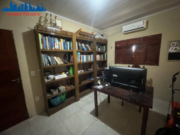 Imagem Casa com 3 Quartos à Venda,  em Natal