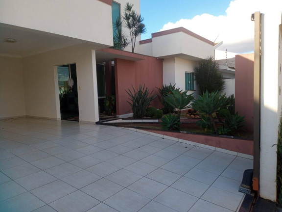 Imagem Sobrado com 5 Quartos à Venda, 263 m² em Conjunto Novo Centauro - Arapongas