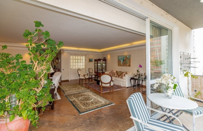 Apartamento com 3 Quartos à Venda, 260 m² em Santa Cecília - São Paulo