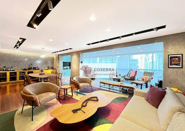 Foto do imóvel Apartamento com 3 Quartos à Venda, 226 m² em Vila Nova Conceição - São Paulo