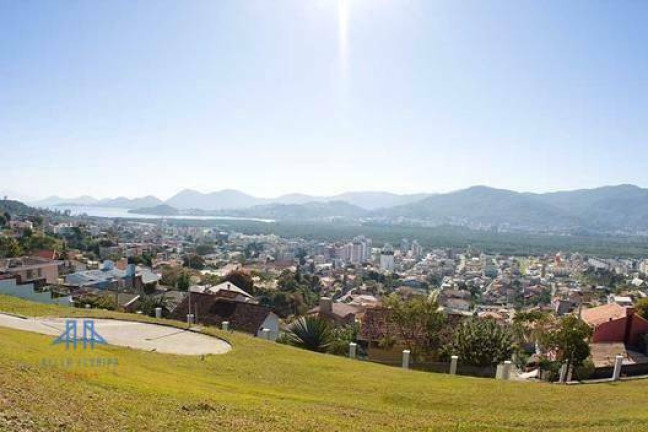 Imagem Terreno à Venda, 720 m² em Trindade - Florianópolis