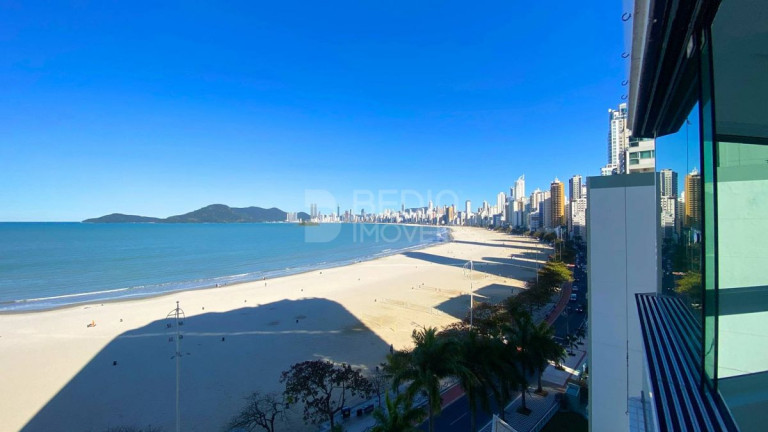 Imagem Apartamento com 3 Quartos à Venda, 145 m² em Centro - Balneário Camboriú Imagem Apartamento com 3 Quartos à Venda, 145 m² em Centro - Balneário Camboriú
