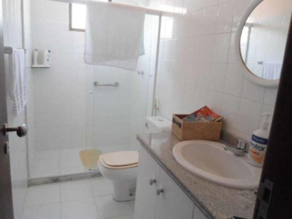 Imagem Casa com 4 Quartos à Venda, 640 m² em Guarajuba - Camaçari