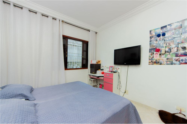 Imagem Casa com 6 Quartos à Venda,  em Vila Pierina - São Paulo