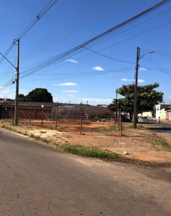 Terreno à Venda, 308 m² em Vila Jayara - Anápolis