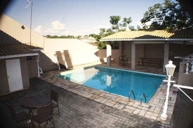 Imagem Casa com 3 Quartos à Venda, 460 m² em Vila Gardênia - Atibaia
