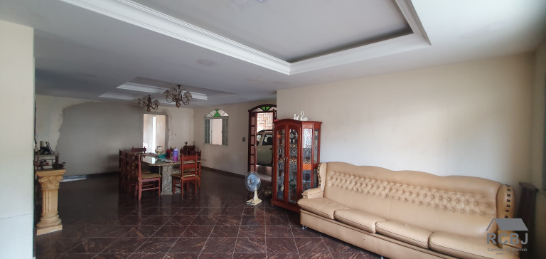 Imagem Sobrado com 6 Quartos à Venda,  em Centro - Esmeraldas