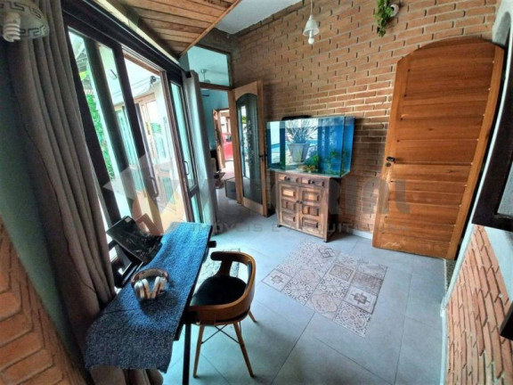 Imagem Casa com 1 Quarto à Venda, 104 m²
