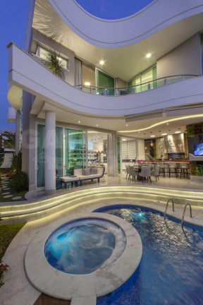 Imagem Casa com 4 Quartos à Venda, 379 m² em Tamboré - Santana De Parnaíba Imagem Casa com 4 Quartos à Venda, 379 m² em Tamboré - Santana De Parnaíba