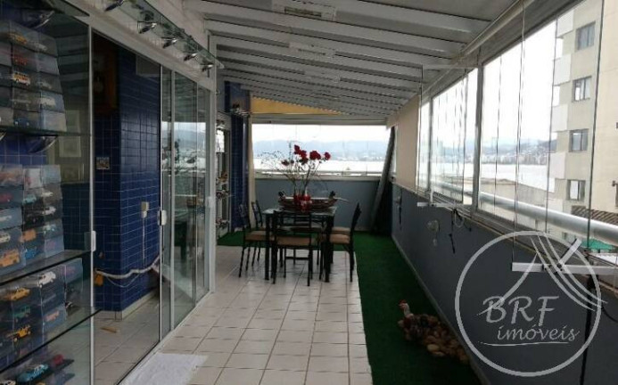 Imagem Apartamento com 3 Quartos à Venda, 284 m² em Canto Balneário - Florianópolis