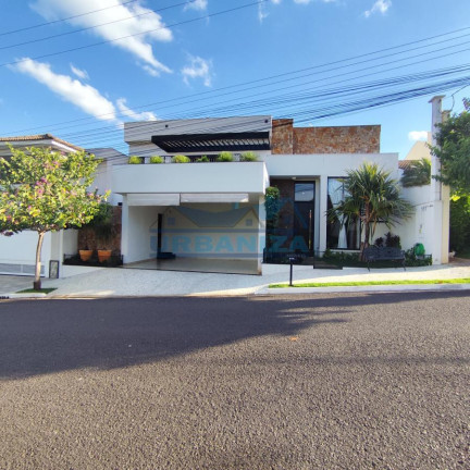 Casa à Venda, 379 m² em Condominio Villa Do Chafariz - Birigui