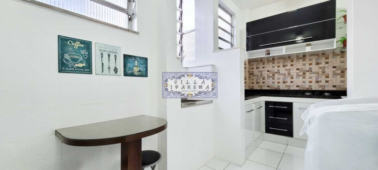 Imagem Apartamento com 2 Quartos à Venda, 90 m² em Copacabana - Rio De Janeiro