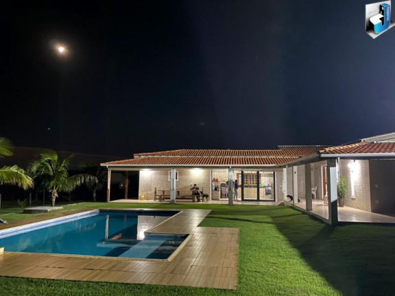 Imóvel com 4 Quartos à Venda, 320 m² em Cruz Do Cedro - Quadra