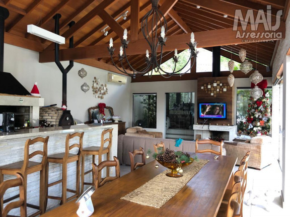 Imagem Casa com 6 Quartos à Venda, 535 m² em Jardim Mauá - Novo Hamburgo Imagem Casa com 6 Quartos à Venda, 535 m² em Jardim Mauá - Novo Hamburgo
