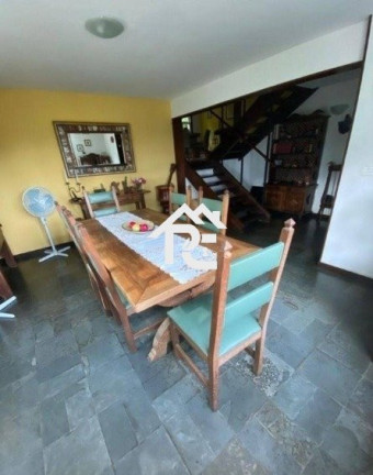 Imagem Casa de Condomínio com 4 Quartos à Venda, 2.000 m² em Maria Paula - Niterói
