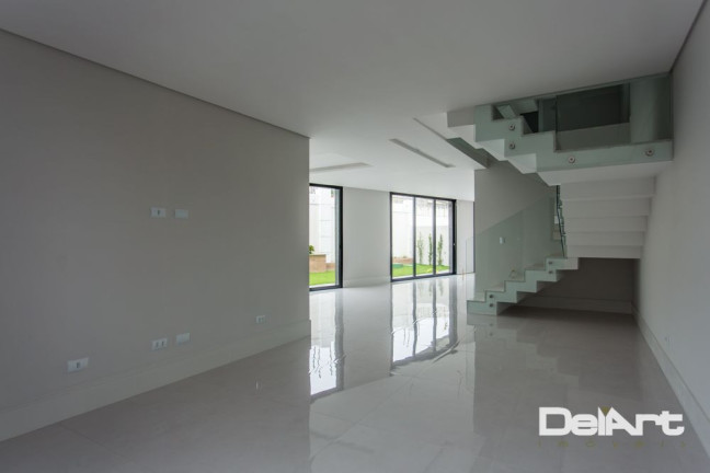 Imagem Casa com 3 Quartos à Venda, 226 m² em Uberaba - Curitiba