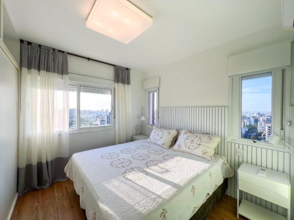 Imagem Apartamento com 2 Quartos à Venda, 97 m² em Bela Vista - Porto Alegre