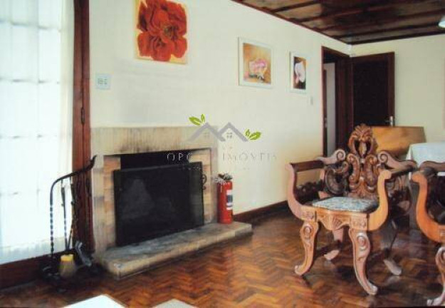 Imagem Casa com 5 Quartos à Venda, 360 m² em Vila Capivari - Campos Do Jordão