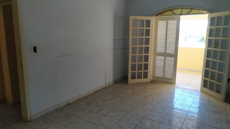 Imagem Sobrado com 4 Quartos à Venda, 190 m² em Residencial Campos Maia - Pindamonhangaba Imagem Sobrado com 4 Quartos à Venda, 190 m² em Residencial Campos Maia - Pindamonhangaba