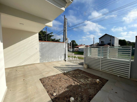 Imagem Casa com 3 Quartos à Venda, 60 m² em Cambiju - Itapoá