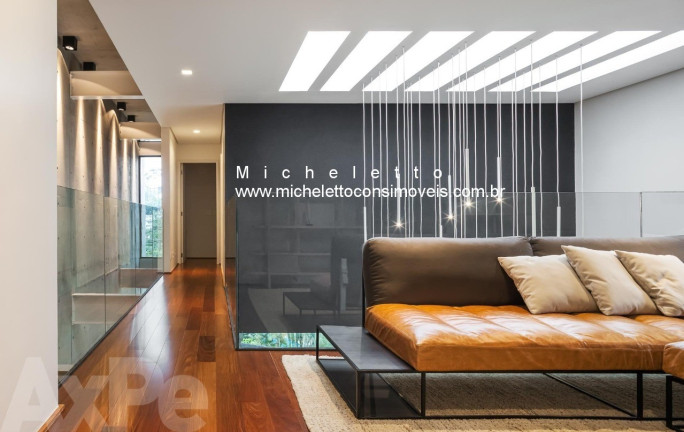 Imagem Sobrado com 3 Quartos à Venda, 330 m² em Sumaré - São Paulo
