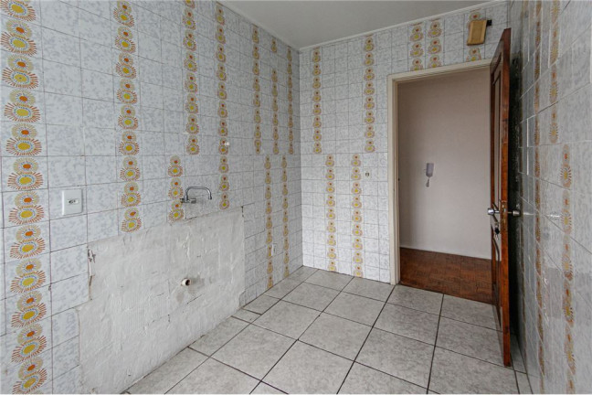 Imagem Imóvel com 2 Quartos à Venda, em Teresópolis - Porto Alegre Imagem Imóvel com 2 Quartos à Venda, em Teresópolis - Porto Alegre