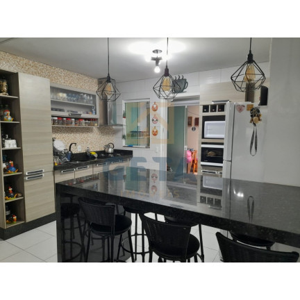 Imagem Sobrado com 2 Quartos à Venda, 60 m² em Centro - Camboriú Imagem Sobrado com 2 Quartos à Venda, 60 m² em Centro - Camboriú