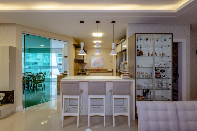 Imagem Apartamento com 3 Quartos à Venda, 131 m² em Meia Praia - Itapema