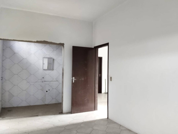 Imagem Sobrado com 8 Quartos à Venda, 250 m² em Jardim Sinhô Rollo - Iguape