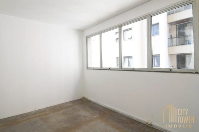 Sala Comercial à Venda, 41 m² em Vila Olímpia - São Paulo